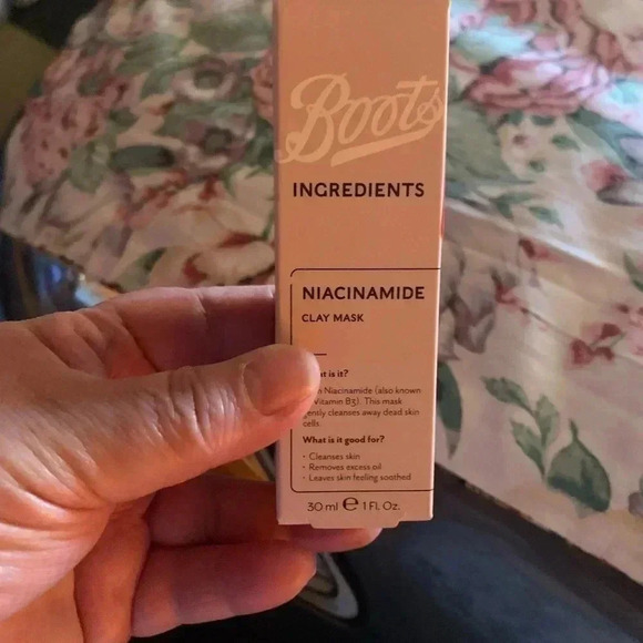 Boots Clay Face Make - Picture 1 of 4